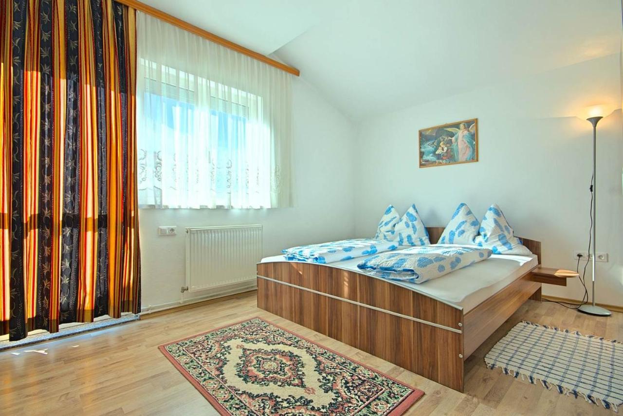 App Rosi Apartment โปเรช ภายนอก รูปภาพ