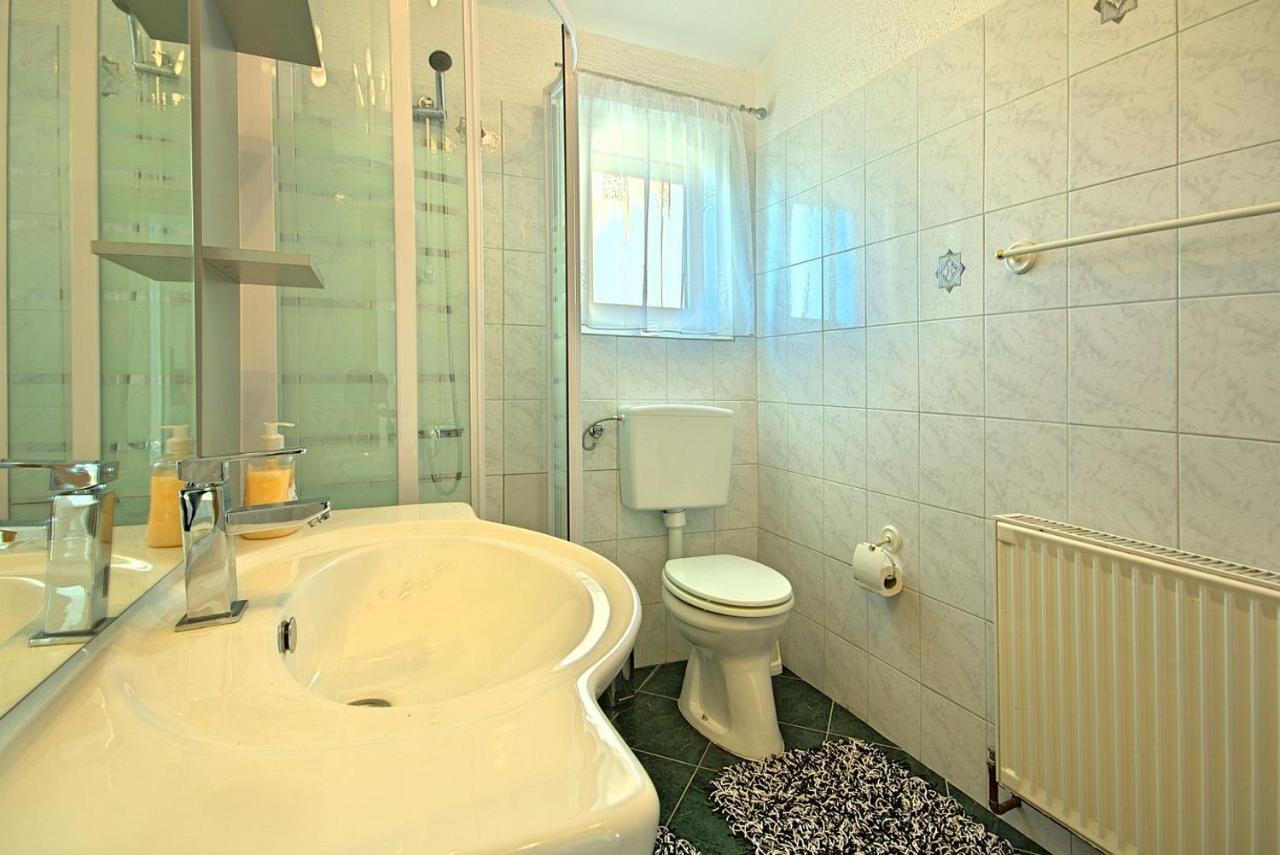 App Rosi Apartment โปเรช ภายนอก รูปภาพ